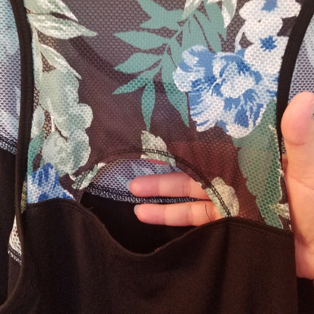 Catherines 2X Active Wear Black/Tropical Tank - Picture 3 of 4